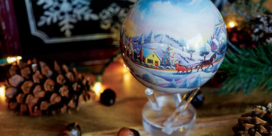 Decorating Guide : MOVA Holiday Decor